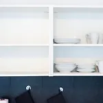 Modern Cozy - Three Box Spring Beds Appartement