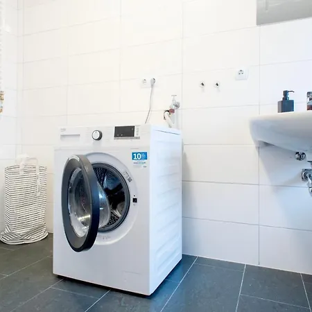 Worker Apartment Gronau - 1 Bedroom - 3 Single Box-Spring Beds *