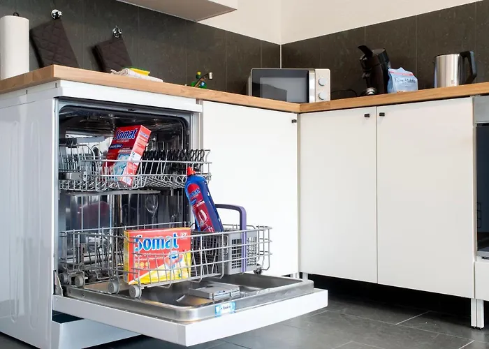 아파트 Modern Cozy - Three Box Spring Beds